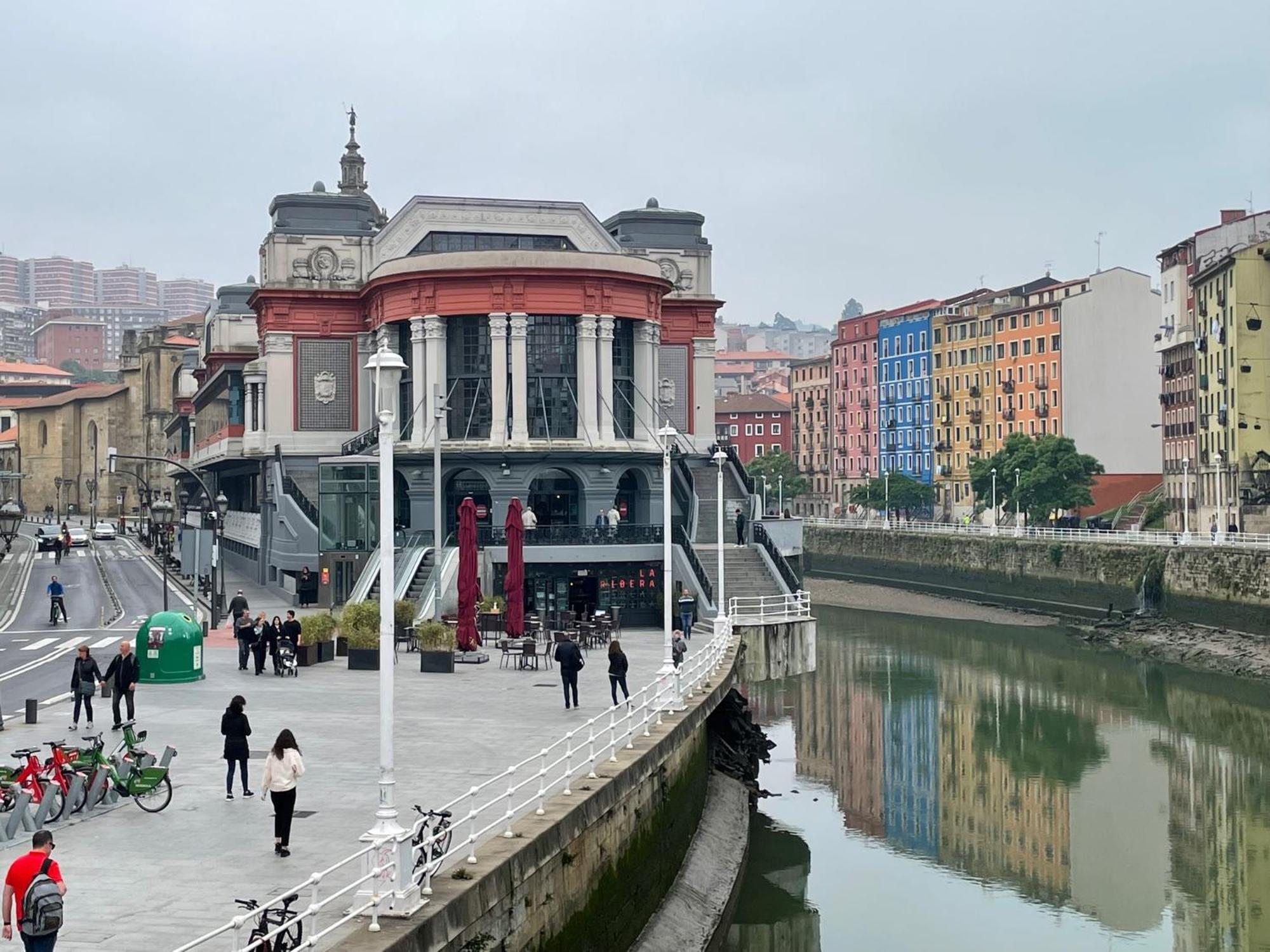 Old Town Palace Bilbao Bagian luar foto